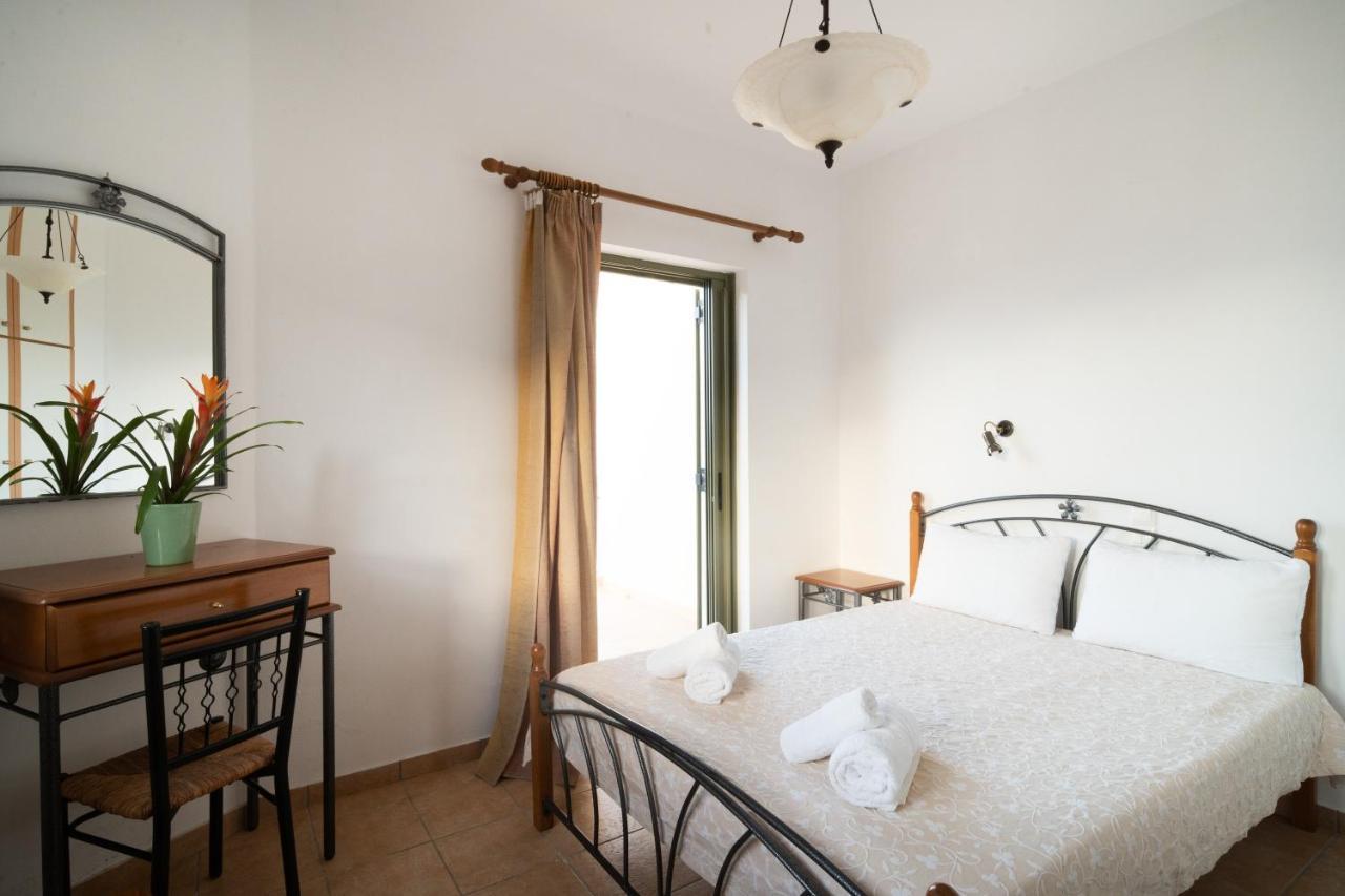 Villa Luisa Exclusive Residences Monemvasía Екстериор снимка
