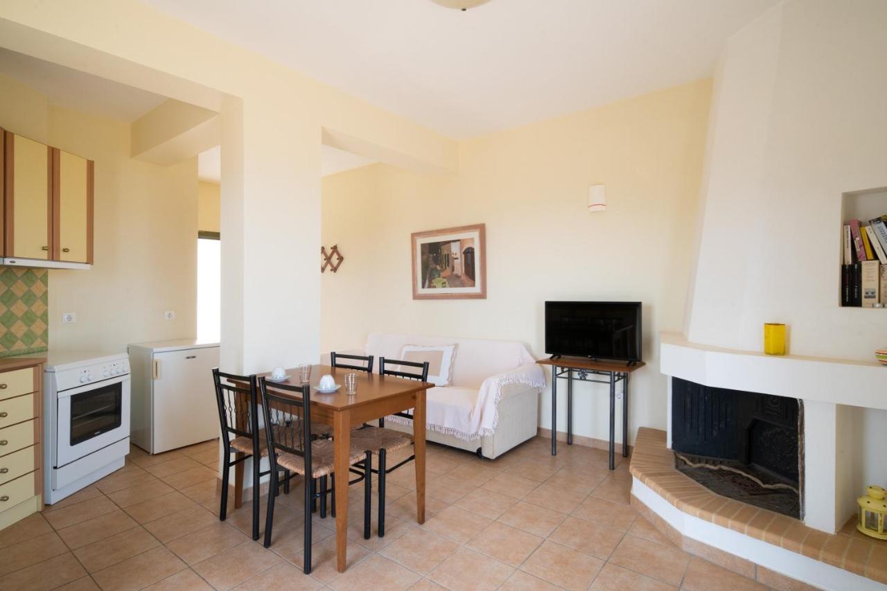 Villa Luisa Exclusive Residences Monemvasía Екстериор снимка